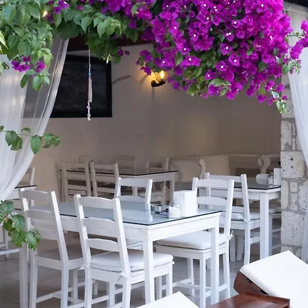 Ala Anka Butik Alaçatı